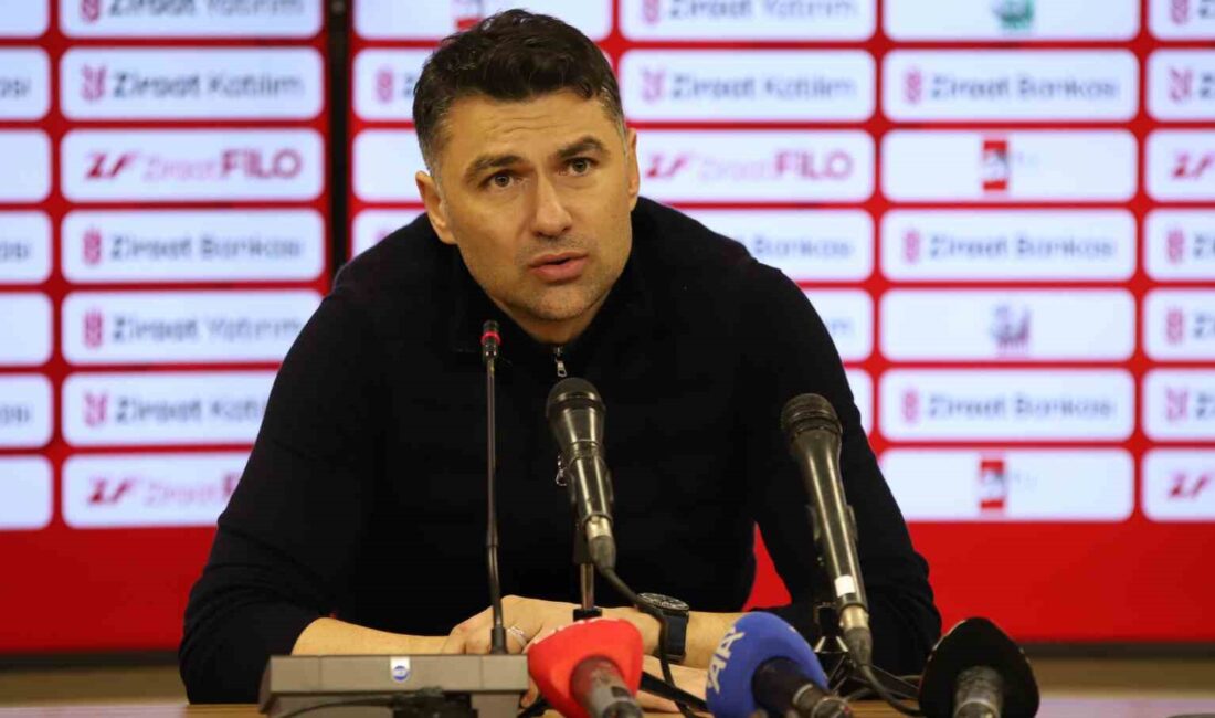 Gaziantep Futbol Kulübü Teknik Direktörü Burak Yılmaz, 4-0 kaybederek Türkiye