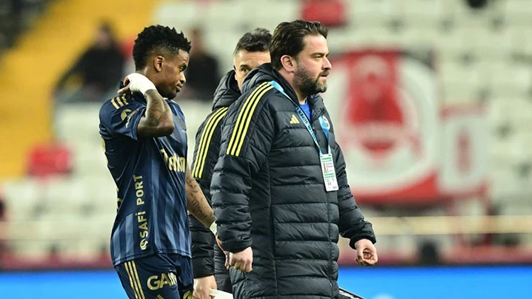 Fenerbahçe’de Ederson ve Oosterwolde'nin Antalya deplasmanında ilk 11’de yer almasının