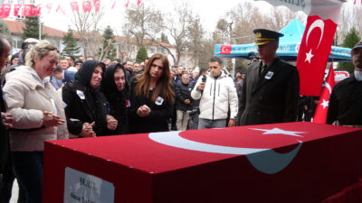 Katar’da eğitim faaliyeti sırasında teknik arıza nedeniyle denize düşen helikopterde