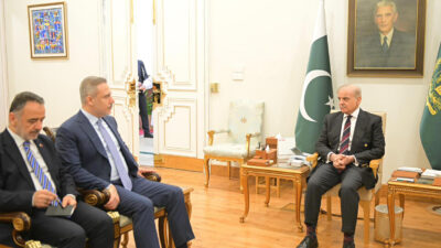 Dışişleri Bakanı Hakan Fidan, Pakistan’ın başkenti İslamabad’da Pakistan Başbakanı Şahbaz