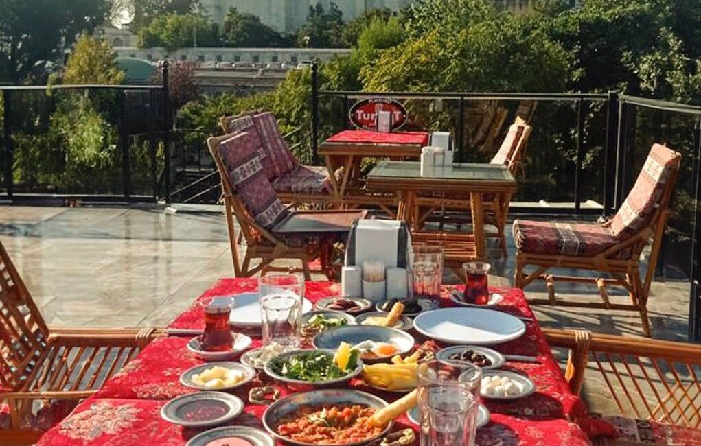 İstanbul’un tarihi yarımadasında altı şubesiyle faaliyet gösteren Turgut Restaurant zinciri,