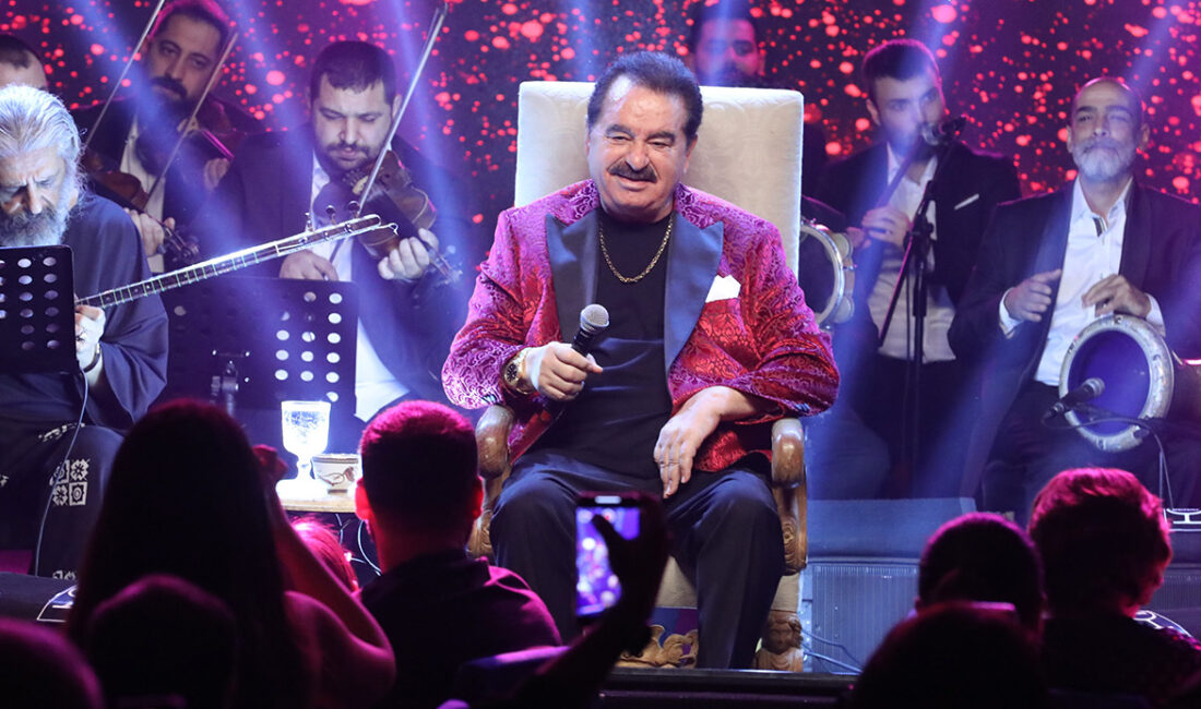 Ünlü sanatçı İbrahim Tatlıses, İstanbul’daki evinde rahatsızlanmasının ardından hastaneye kaldırılarak