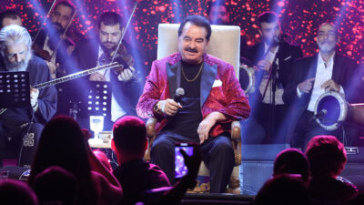 Ünlü sanatçı İbrahim Tatlıses, İstanbul’daki evinde rahatsızlanmasının ardından hastaneye kaldırılarak