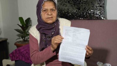 Adana’da bir kişi, emekli maaşını çekmesi için kartını ve cep