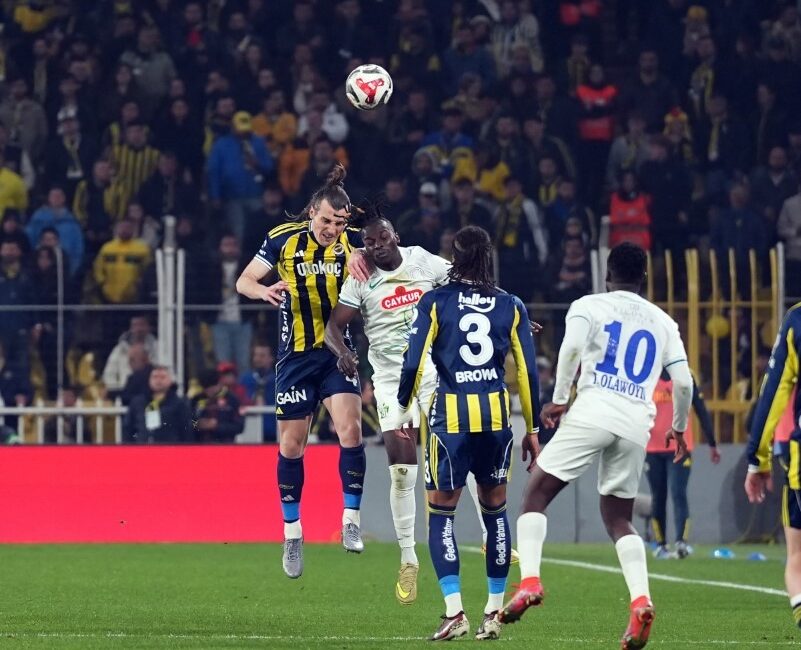 Trendyol Süper Lig’de konuk ettiği Çaykur Rizespor ile 2-2 berabere