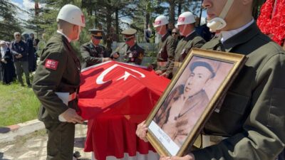  Iğdır’da 1965 yılında şehit olarak kimsesizler mezarlığına defnedilen Onbaşı Duran