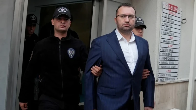 İstanbul Cumhuriyet Başsavcılığınca hazırlanan iddianamede, Hakan Bahçetepe'nin "rüşvet alma", "suçtan