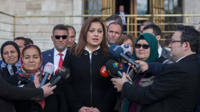 CHP yönetimi, Afyonkarahisar Belediye Başkanı Burcu Köksal'ı kesin ihraç talebiyle