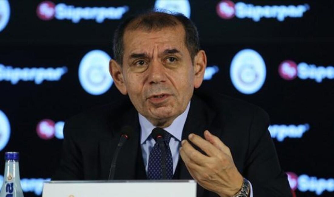 Galatasaray Başkanı Dursun Özbek, Divan Kurulu Toplantısı'nda açıklamalar yaptı. Özbek