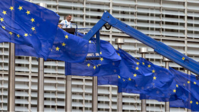 Euro Bölgesi yılın ilk çeyreğinde beklentilere paralel olarak yüzde 0,1