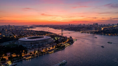 Türkiye seyahat uyarısı İngiliz hükümeti tarafından güncellendi. İstanbul'daki UEFA finaline