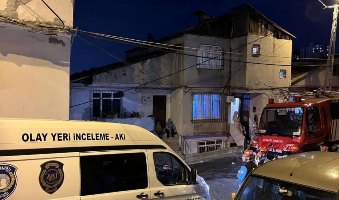 İstanbul Eyüpsultan'da 3 katlı binanın bodrum katında çıkan yangında 2'si