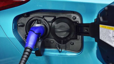Dünyada elektrikli araç satışları nisanda yıllık bazda yüzde 6 artarak
