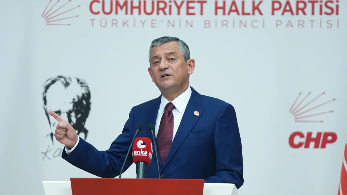 Özgür Özel, Umut Akdoğan, Veli Ağababa ve Suat Özçağdaş hakkında