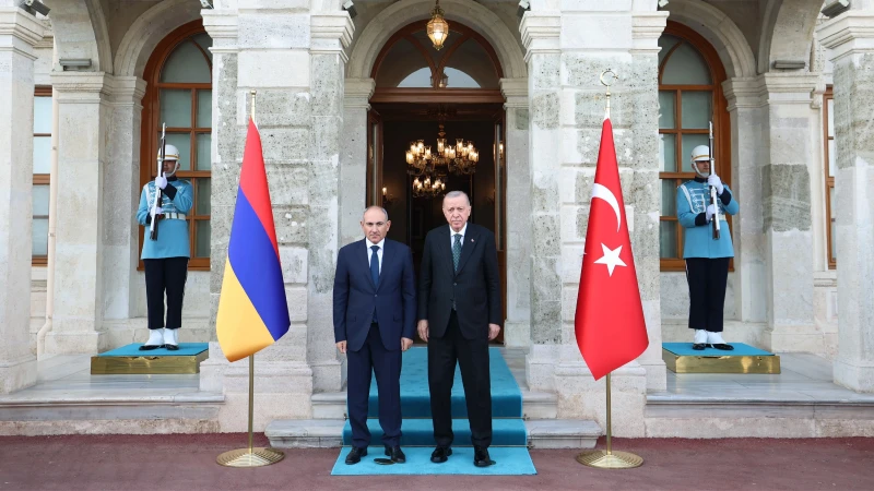 Cumhurbaşkanı Recep Tayyip Erdoğan ile Ermenistan Başbakanı Nikol Paşinyan arasında