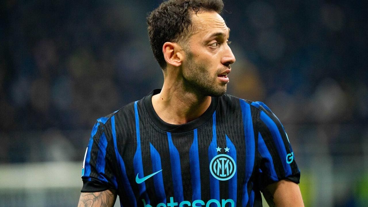 Fenerbahçe Başkan Adayı Hakan Safi'nin anlaşma sağladığı Hakan Çalhanoğlu için