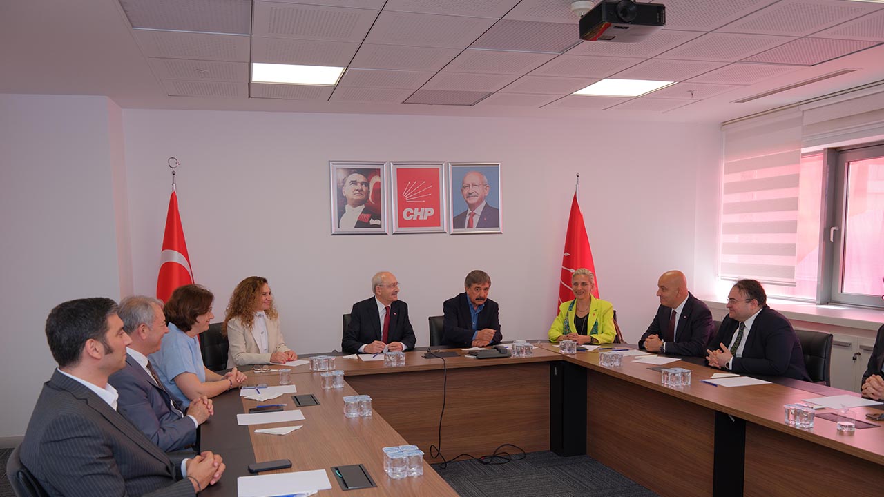 CHP Yüksek Disiplin Kurulu (YDK), Özgür Özel dönemindeki ihraçların iptal