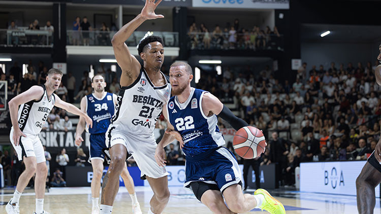 Türkiye Sigorta Basketbol Süper Ligi play-off yarı final serisi ilk