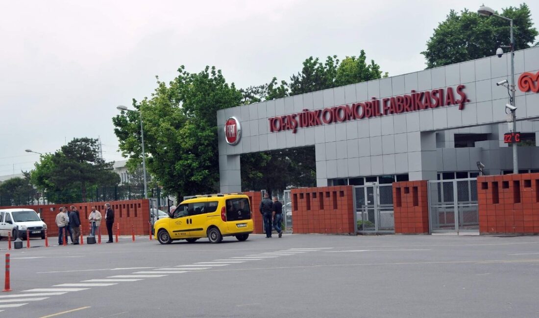 Tofaş Otomobil fabrikasında çalışan işçi, üyesi olduğu sendika başkanı hakkında