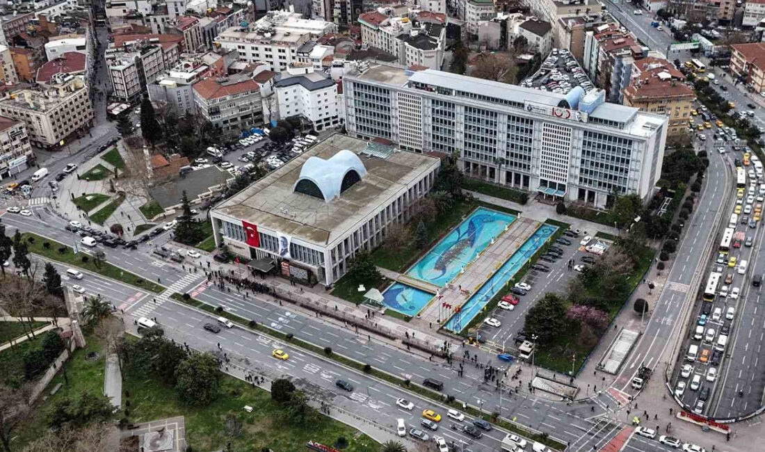 CHP Ordu Milletvekili Mustafa Adıgüzel, görevden uzaklaştırılan Ekrem İmamoğlu başta