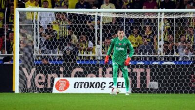 Fenerbahçe, Hırvat kaleci Dominik Livakovic’in Barcelona’ya transfer olduğunu duyurdu. Konuyla
