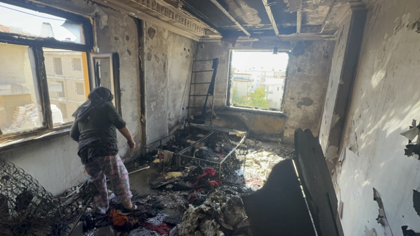 Aksaray’da 2 yaşındaki çocuğun yatak odasında çakmakla ateş yakması sonucu