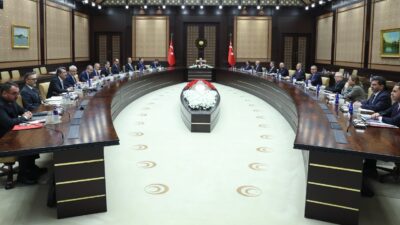 Cumhurbaşkanlığı İletişim Başkanlığı, Cumhurbaşkanı Recep Tayyip Erdoğan başkanlığında ekonomi kurmayları