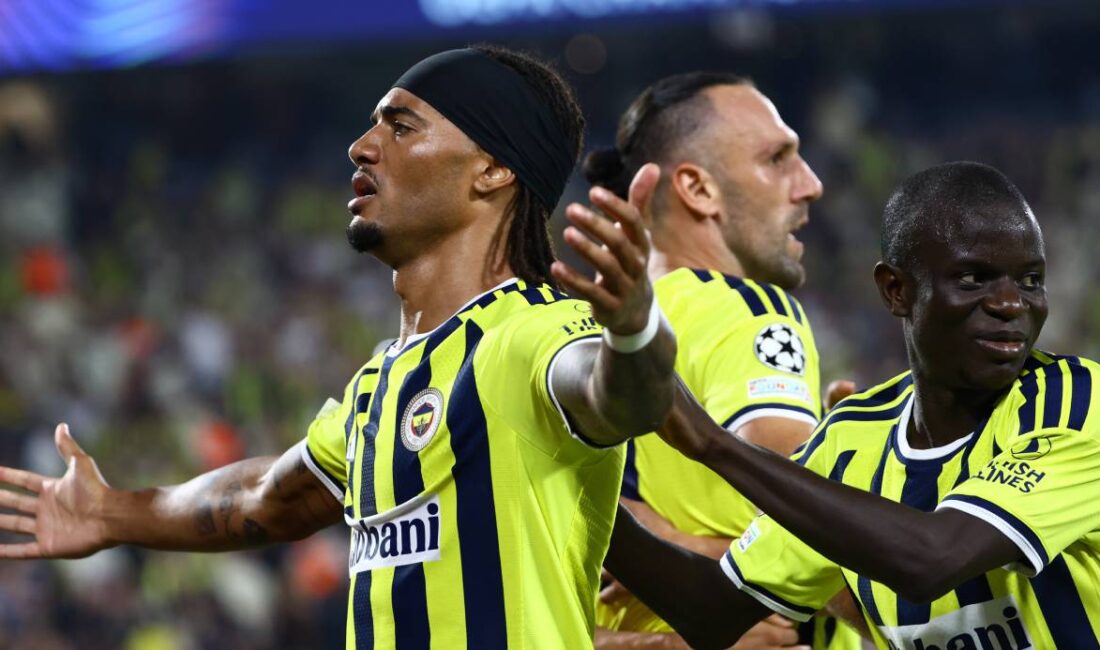 Fenerbahçe’nin UEFA Şampiyonlar Ligi’ndeki ilk golünü Archie Brown kaydetti. UEFA