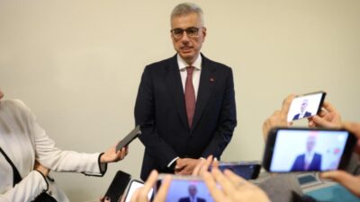 Sağlık Bakanı Kemal Memişoğlu, Sağlık Bakanlığınca 18 yaş altına sigara